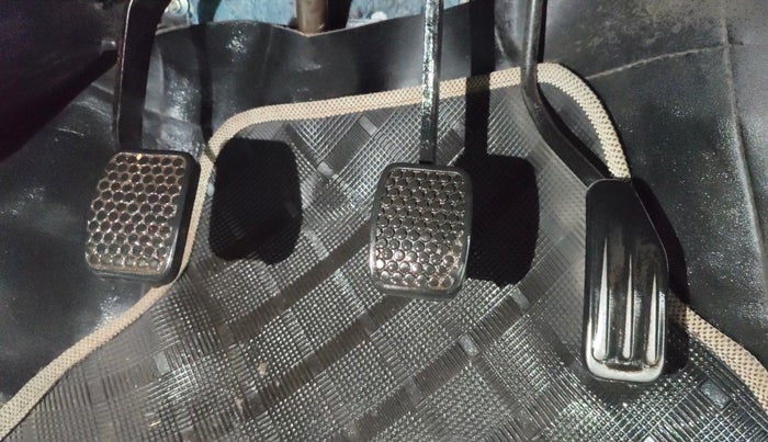 2015 Maruti Alto 800 VXI, Petrol, Manual, 57,992 km, Pedals