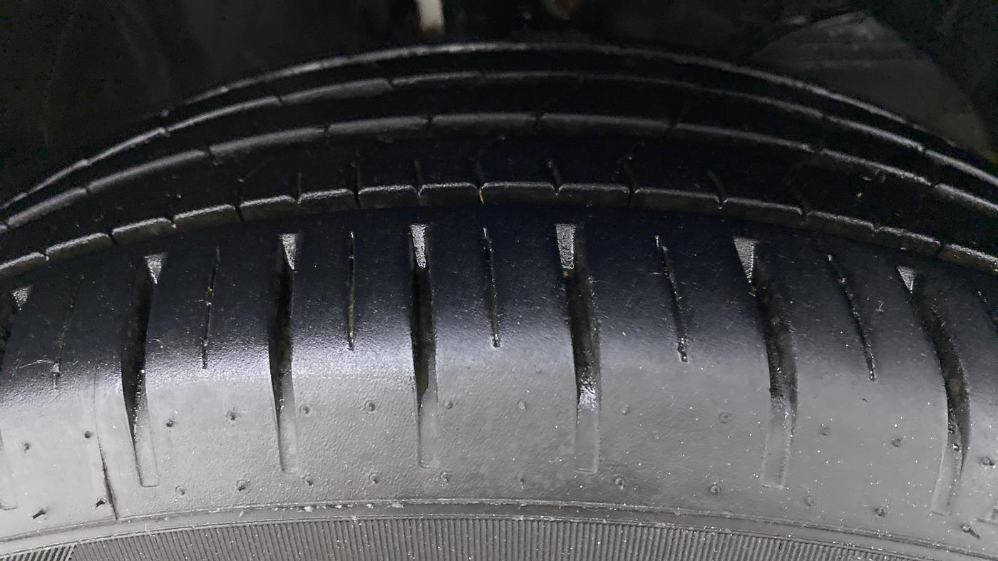 2021 Toyota Glanza G CVT, Petrol, Automatic, 9,121 km, Right Front Tyre Tread