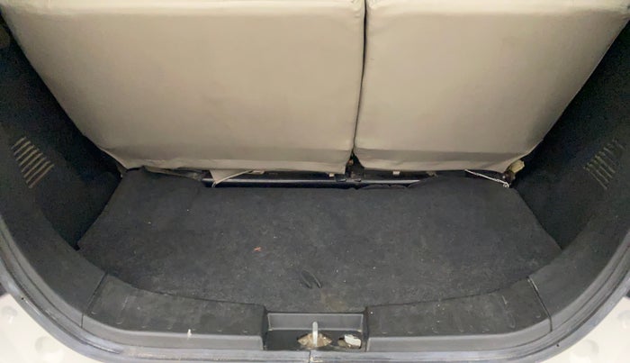 2014 Maruti Wagon R 1.0 LXI, Petrol, Manual, 31,466 km, Boot Inside