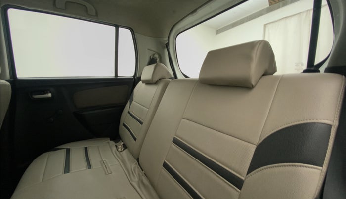 2014 Maruti Wagon R 1.0 LXI, Petrol, Manual, 31,466 km, Right Side Rear Door Cabin
