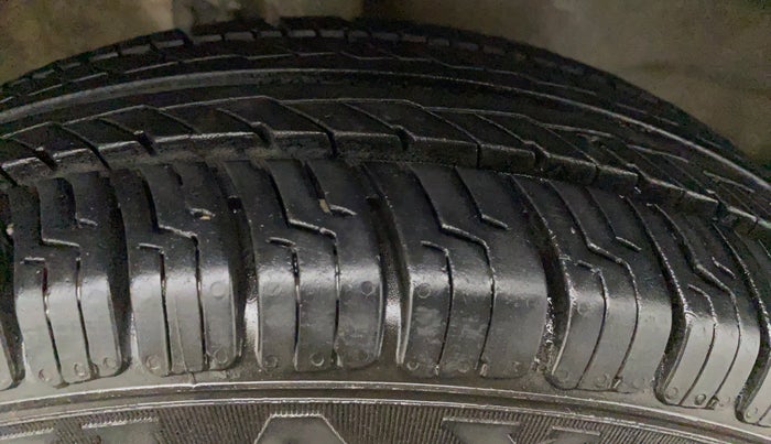 2014 Maruti Wagon R 1.0 LXI, Petrol, Manual, 31,466 km, Right Front Tyre Tread