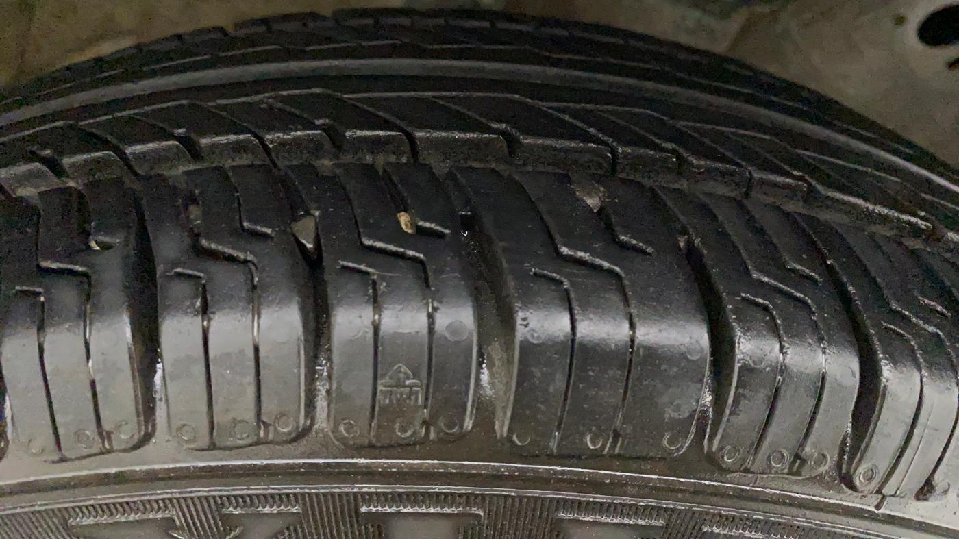 2014 Maruti Wagon R 1.0 LXI, Petrol, Manual, 31,466 km, Right Rear Tyre Tread