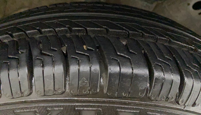 2014 Maruti Wagon R 1.0 LXI, Petrol, Manual, 31,466 km, Right Rear Tyre Tread