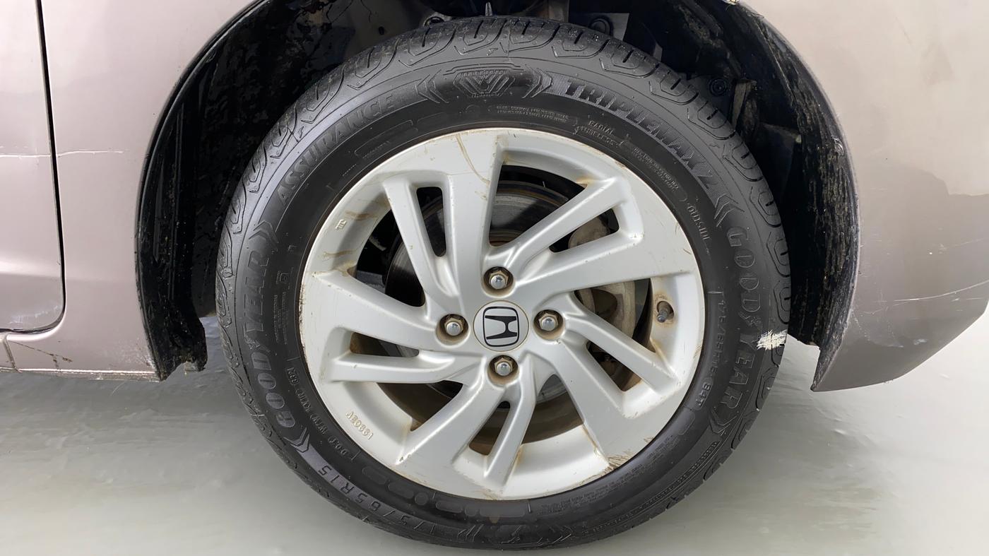 2015 Honda Jazz 1.2 V MT, Petrol, Manual, 34,254 km, Right Front Wheel