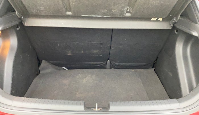 2015 Hyundai Elite i20 ASTA 1.4 CRDI, Diesel, Manual, 84,816 km, Boot Inside