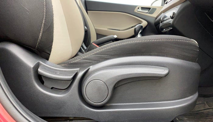 2015 Hyundai Elite i20 ASTA 1.4 CRDI, Diesel, Manual, 84,816 km, Driver Side Adjustment Panel