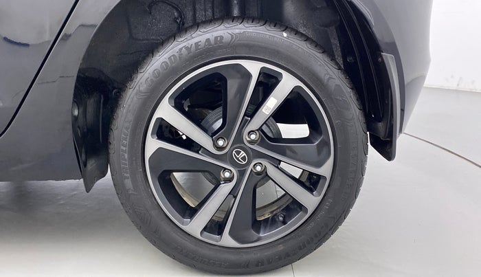 2022 Tata ALTROZ XZA PLUS DARK EDTION, Petrol, Automatic, 5,809 km, Left Rear Wheel