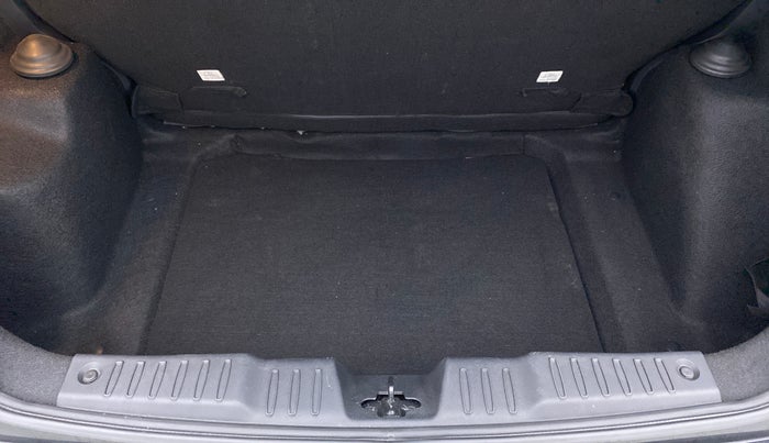 2022 Tata ALTROZ XZA PLUS DARK EDTION, Petrol, Automatic, 5,809 km, Boot Inside