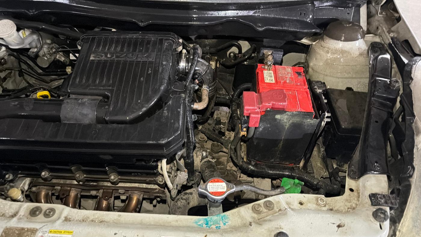 2015 Maruti Swift LXI (O), Petrol, Manual, 67,371 km, Engine View - Left
