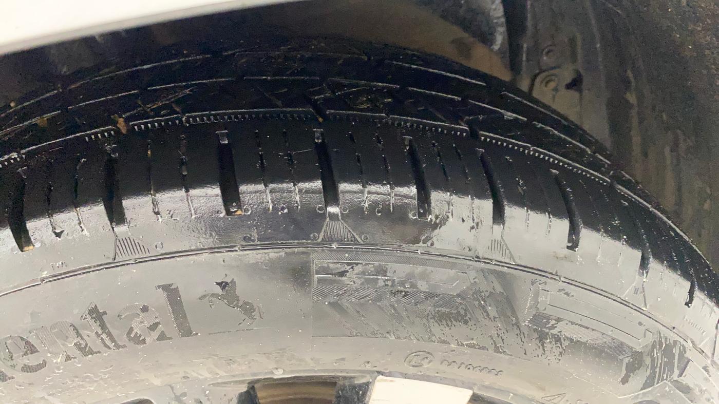 2020 MG HECTOR PLUS SHARP 2.0 DIESEL TURBO MT 6-STR, Diesel, Manual, 66,744 km, Right Front Tyre Tread