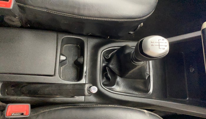 2020 Renault TRIBER RXZ, Petrol, Manual, 71,941 km, Gear Lever