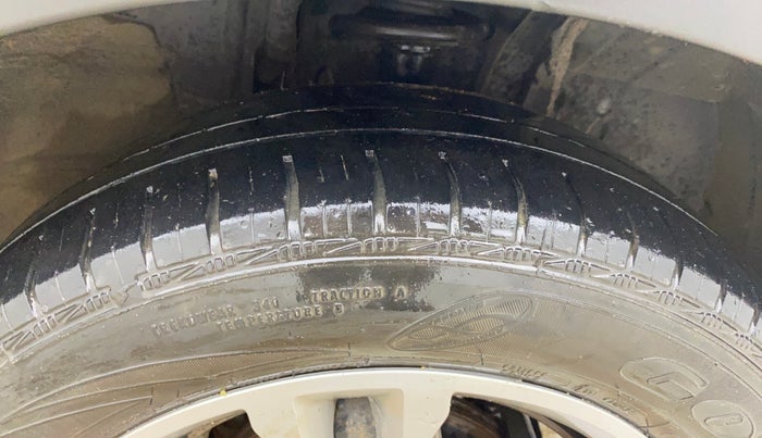 2020 Renault TRIBER RXZ, Petrol, Manual, 71,941 km, Right Front Tyre Tread