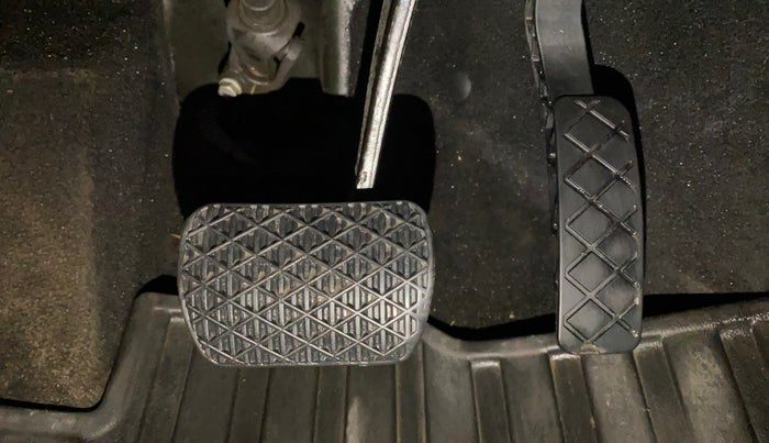 2023 MG ASTOR SAVVY 1.3 TURBO AT S RED, Petrol, Automatic, 32,722 km, Pedals