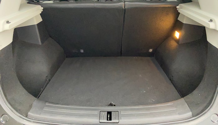 2023 MG ASTOR SAVVY 1.3 TURBO AT S RED, Petrol, Automatic, 32,722 km, Boot Inside