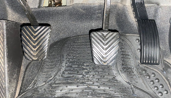 2015 Hyundai Elite i20 ASTA 1.2, Petrol, Manual, 1,09,732 km, Pedals