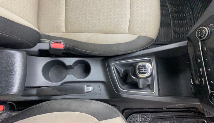 2015 Hyundai Elite i20 ASTA 1.2, Petrol, Manual, 1,09,732 km, Gear Lever