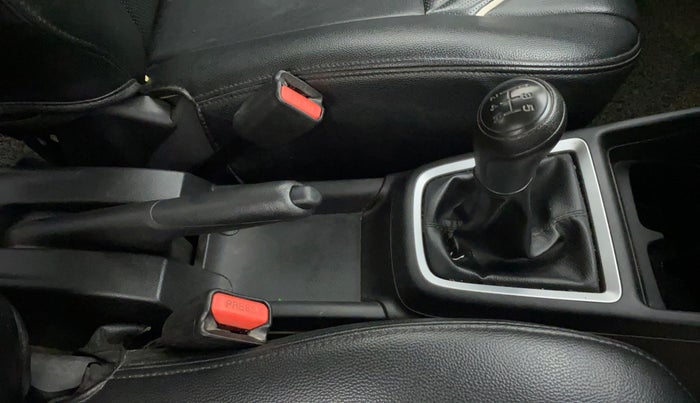 2019 Maruti Swift LXI, Petrol, Manual, 74,150 km, Gear Lever