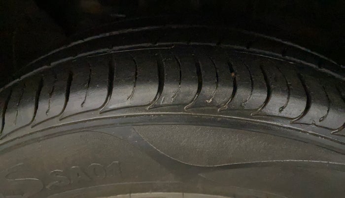 2022 KIA SELTOS HTK PLUS 1.5 IMT, Petrol, Manual, 44,914 km, Left Front Tyre Tread