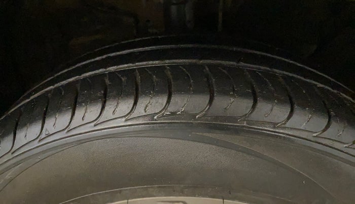 2022 KIA SELTOS HTK PLUS 1.5 IMT, Petrol, Manual, 44,914 km, Right Front Tyre Tread