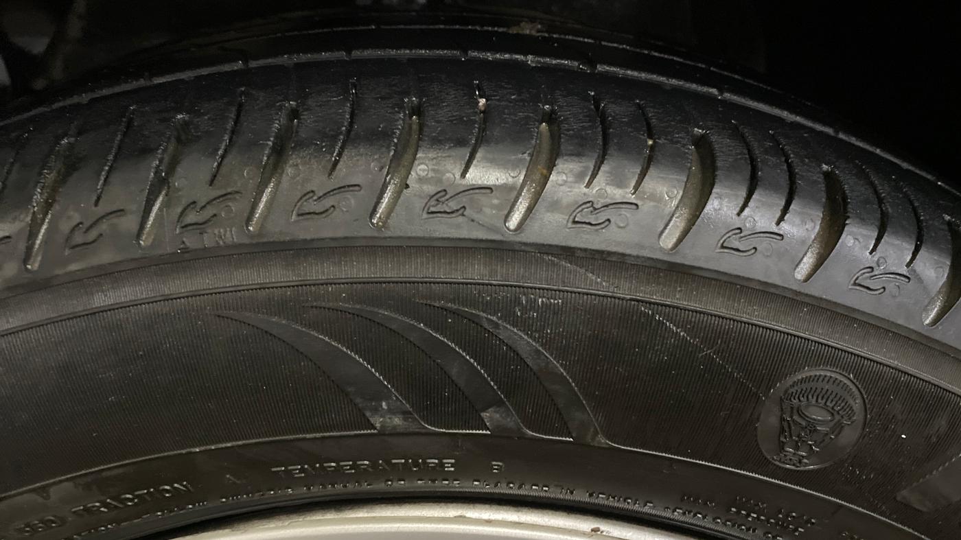 2021 Maruti Vitara Brezza LXI, Petrol, Manual, 1,03,596 km, Left Front Tyre Tread