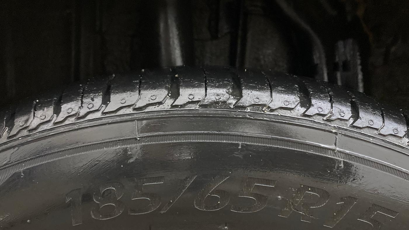 2019 Renault TRIBER RXZ, Petrol, Manual, 34,483 km, Right Rear Tyre Tread
