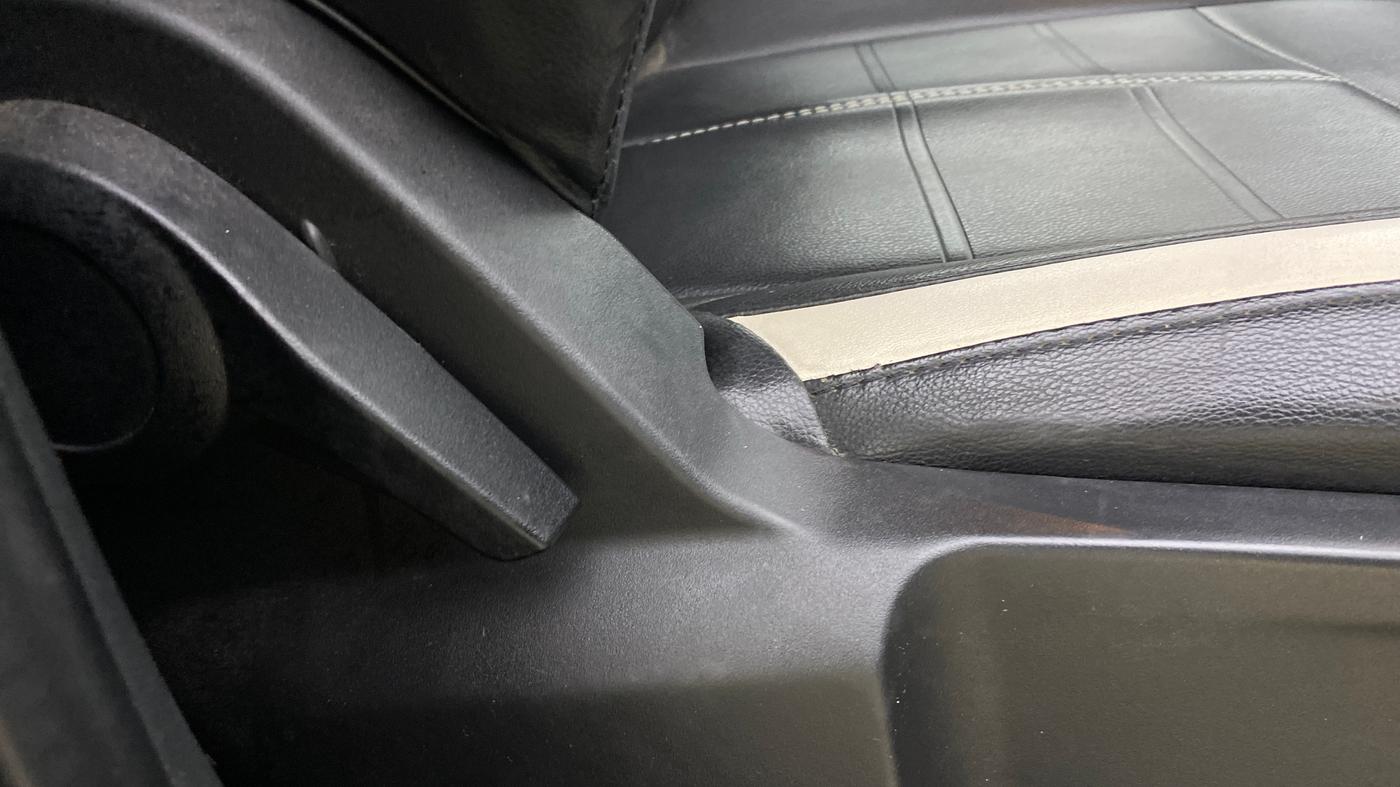 2022 Tata PUNCH ACCOMPLISHED MT, Petrol, Manual, 72,131 km, Driver Side Adjustment Panel