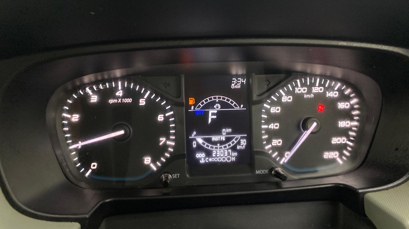 2022 Tata PUNCH ACCOMPLISHED MT, Petrol, Manual, 72,131 km, Odometer Image