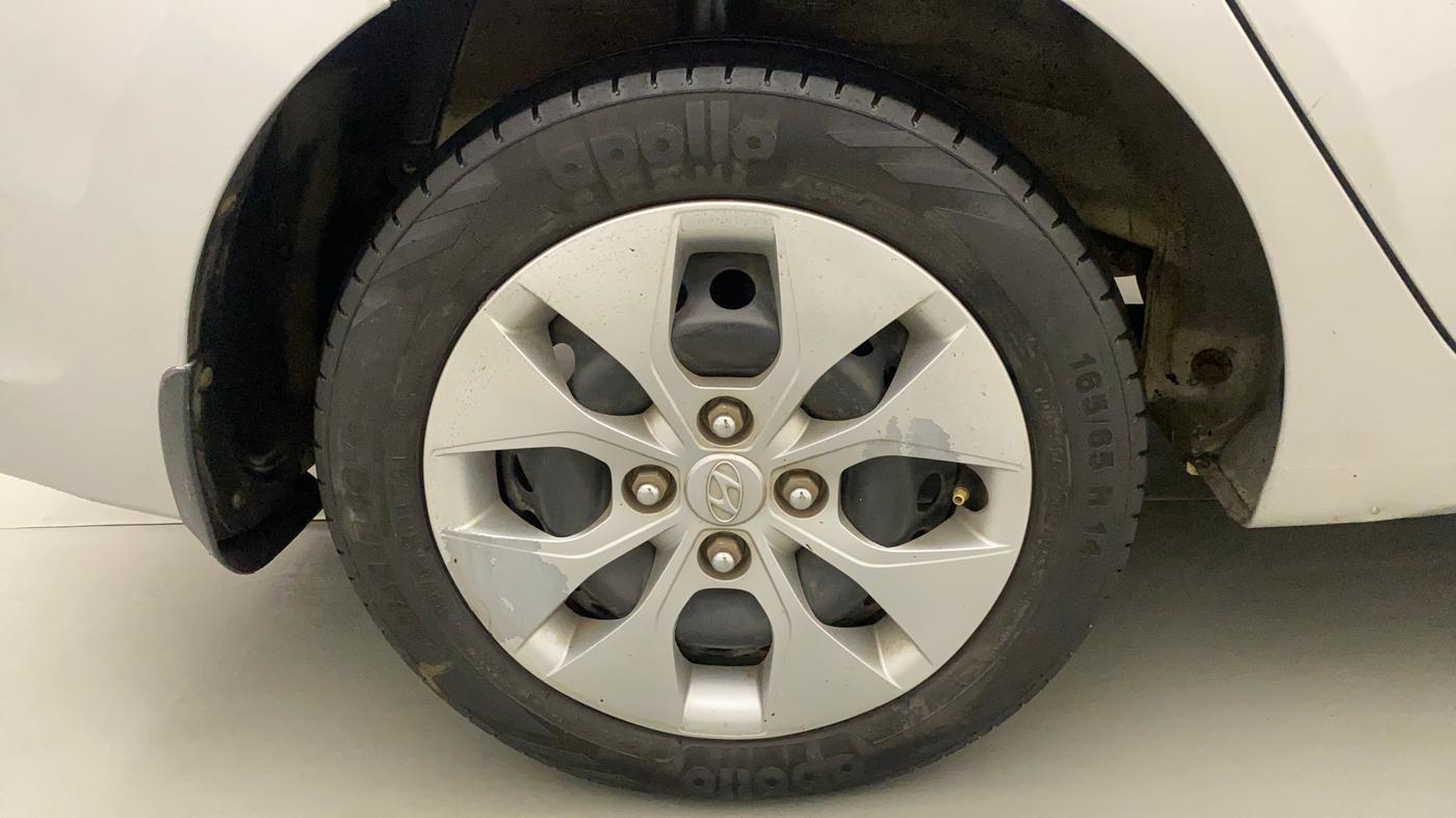 2015 Hyundai Xcent S 1.2, Petrol, Manual, 65,269 km, Right Rear Wheel