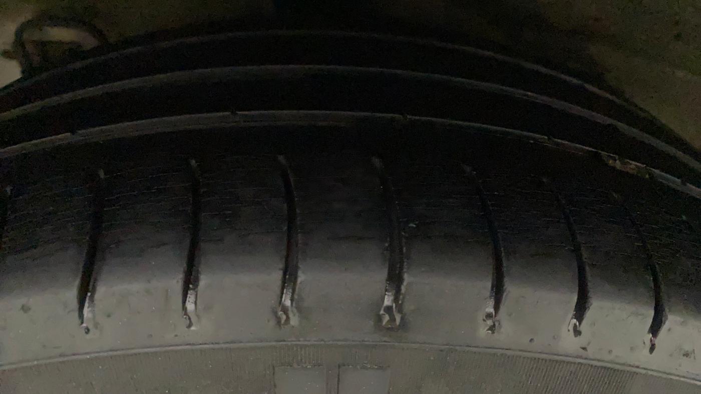 2015 Hyundai Xcent S 1.2, Petrol, Manual, 65,269 km, Left Front Tyre Tread