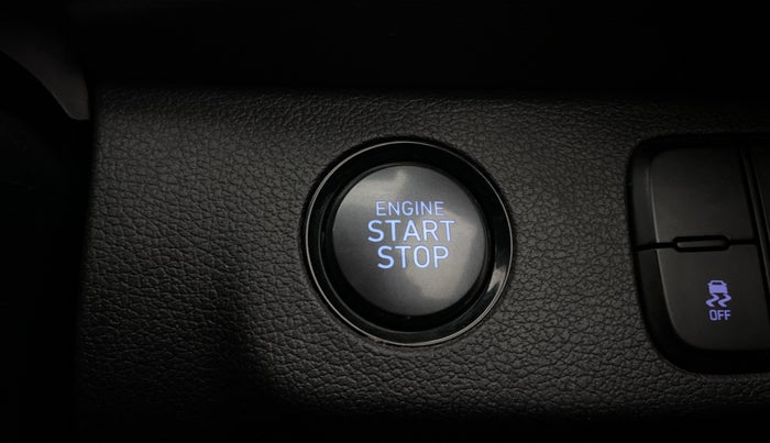 2020 Hyundai VENUE SX PLUS 1.0 TURBO DCT, Petrol, Automatic, 1,46,088 km, Keyless Start/ Stop Button