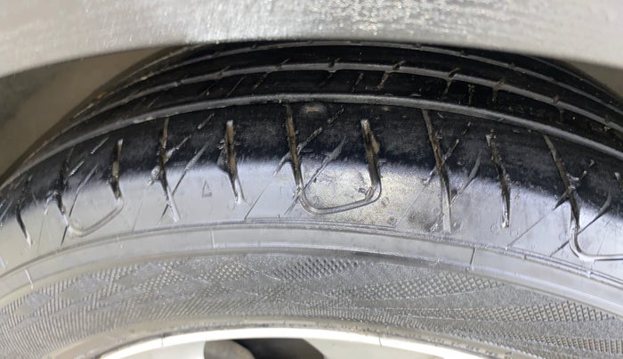 2017 Hyundai Creta SX PLUS AT 1.6 PETROL, Petrol, Automatic, 98,152 km, Left Front Tyre Tread