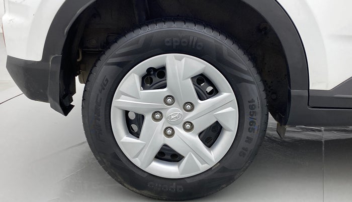 2022 Hyundai VENUE S+ 1.2, Petrol, Manual, 20,228 km, Right Rear Wheel