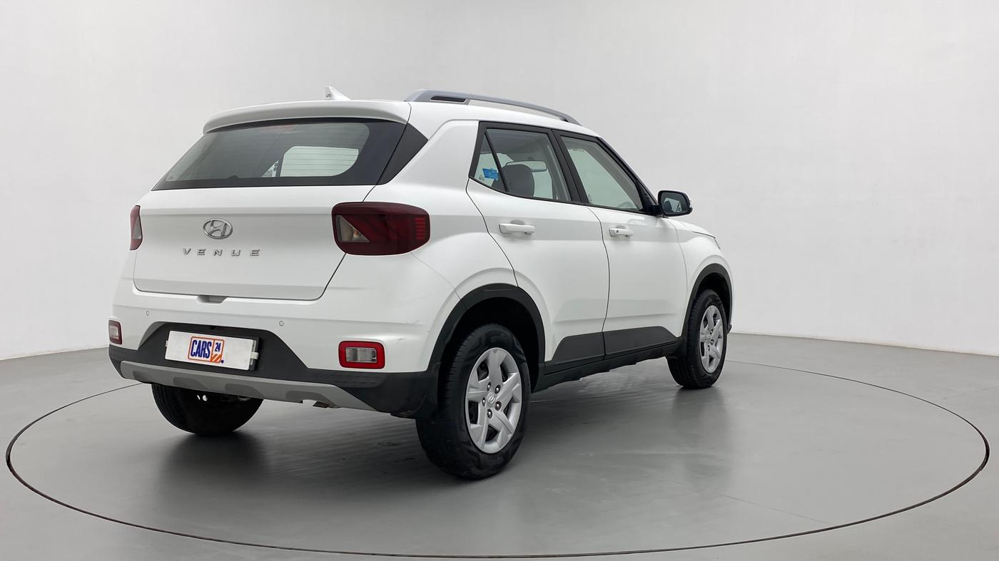 2022 Hyundai VENUE S+ 1.2, Petrol, Manual, 20,228 km, Right Back Diagonal