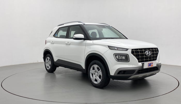2022 Hyundai VENUE S+ 1.2, Petrol, Manual, 20,228 km, Right Front Diagonal