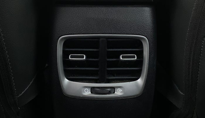 2022 Hyundai VENUE S+ 1.2, Petrol, Manual, 20,228 km, Rear AC Vents