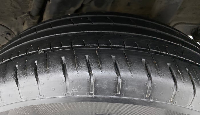 2022 Hyundai VENUE S+ 1.2, Petrol, Manual, 20,228 km, Left Rear Tyre Tread