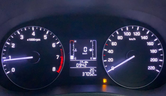 2016 Hyundai Creta SX PLUS 1.6 PETROL, CNG, Manual, 37,051 km, Odometer Image