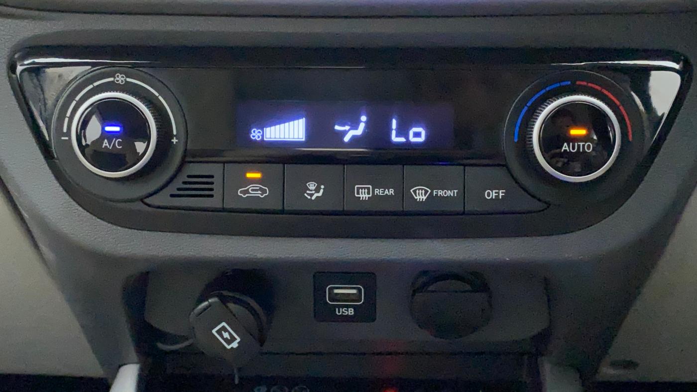 2021 Hyundai GRAND I10 NIOS ASTA AMT 1.2 KAPPA VTVT, Petrol, Automatic, 12,462 km, Automatic Climate Control