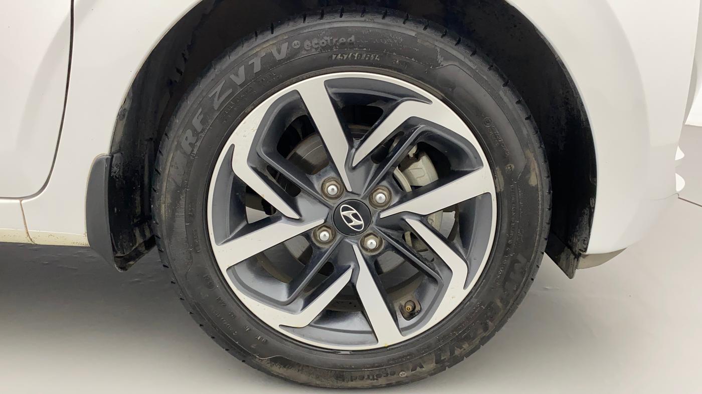 2021 Hyundai GRAND I10 NIOS ASTA AMT 1.2 KAPPA VTVT, Petrol, Automatic, 12,462 km, Right Front Wheel