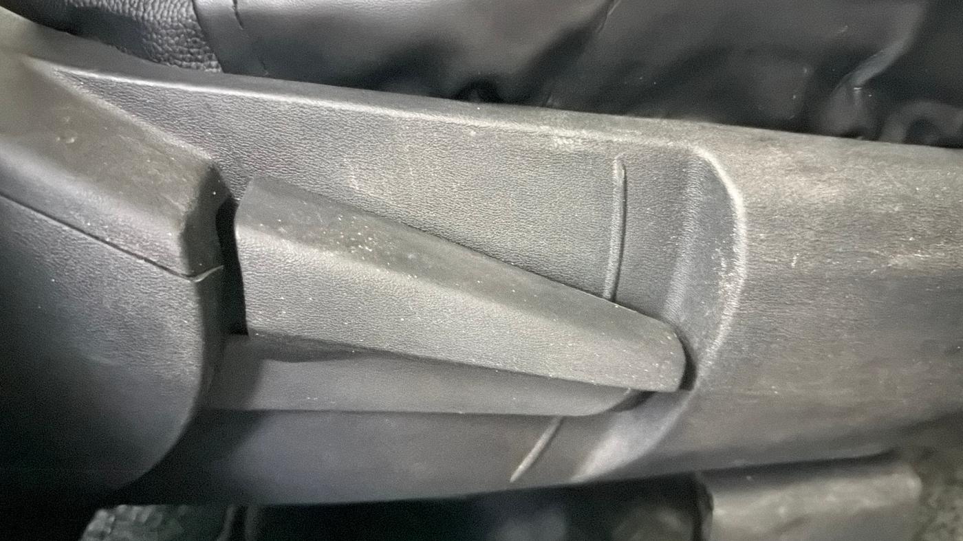 2022 Nissan MAGNITE XV MT, Petrol, Manual, 93,119 km, Driver Side Adjustment Panel
