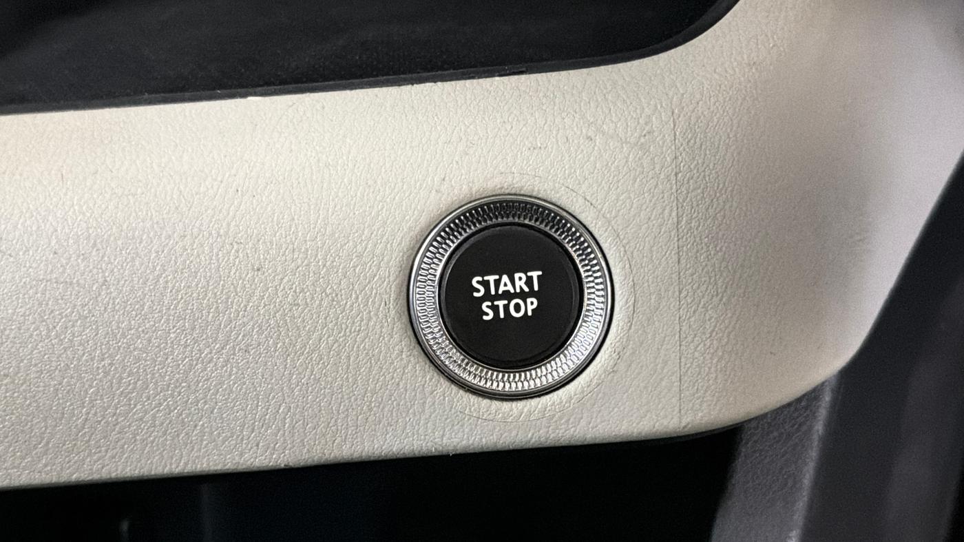 2022 Nissan MAGNITE XV MT, Petrol, Manual, 93,119 km, Keyless Start/ Stop Button