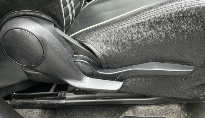 2021 Maruti Swift VXI D, Petrol, Manual, 8,078 km, Driver Side Adjustment Panel