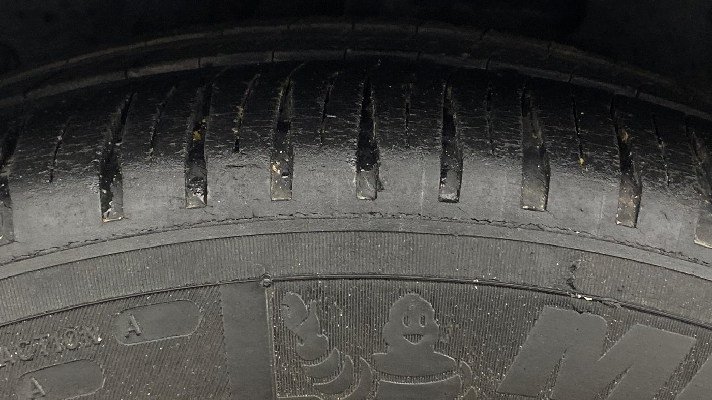 2016 Ford New Figo TREND 1.2 PETROL, Petrol, Manual, 91,413 km, Left Front Tyre Tread