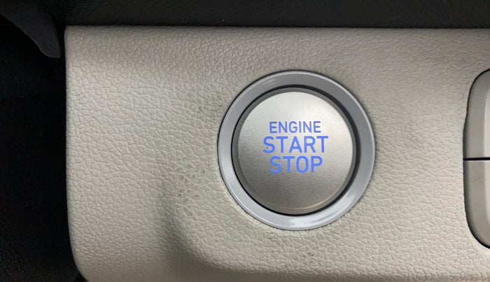 2022 Hyundai VENUE SX 1.2 PETROL, Petrol, Manual, 33,900 km, Keyless Start/ Stop Button