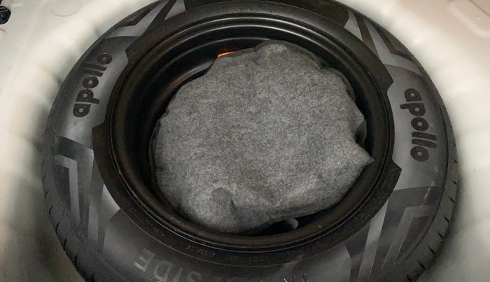 2022 Hyundai VENUE SX 1.2 PETROL, Petrol, Manual, 33,900 km, Spare Tyre