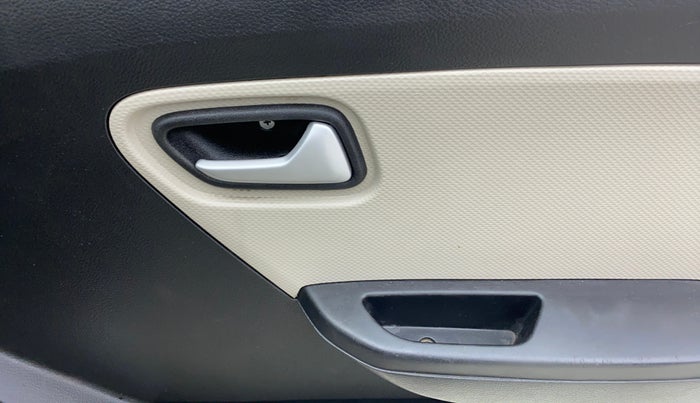 2022 Maruti Alto LXI OPT CNG, CNG, Manual, 30,517 km, Driver Side Door Panels Control