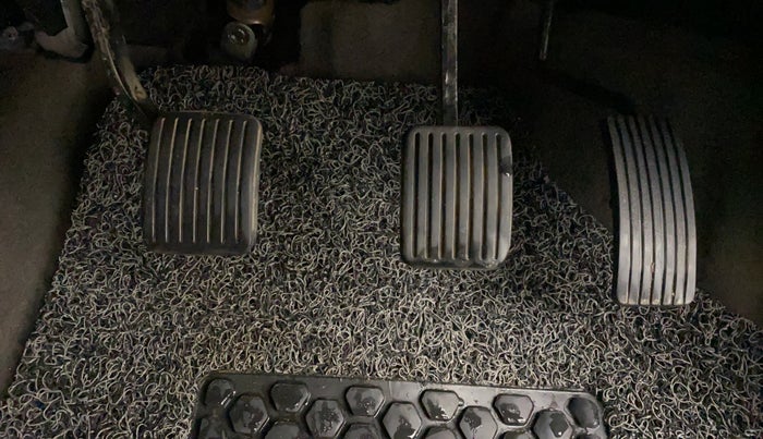 2013 Hyundai i10 MAGNA 1.1, Petrol, Manual, 66,729 km, Pedals