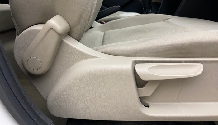 2013 Volkswagen Polo COMFORTLINE 1.2L PETROL, Petrol, Manual, 89,290 km, Driver Side Adjustment Panel