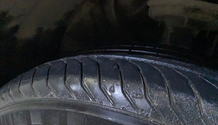 2019 Hyundai Creta SX 1.6 PETROL, Petrol, Manual, 38,481 km, Right Front Tyre Tread