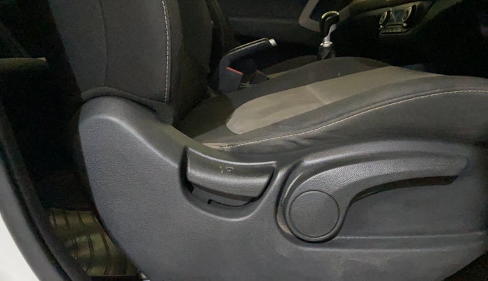 2019 Hyundai Creta SX 1.6 PETROL, Petrol, Manual, 38,481 km, Driver Side Adjustment Panel